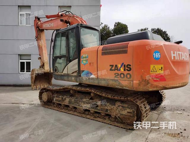 日立zx200-5a挖掘机