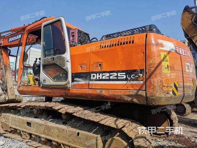 大宇dh225lc-7挖掘机