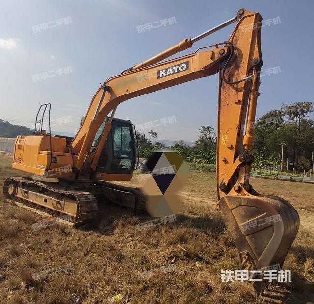 加藤hd512r5挖掘机