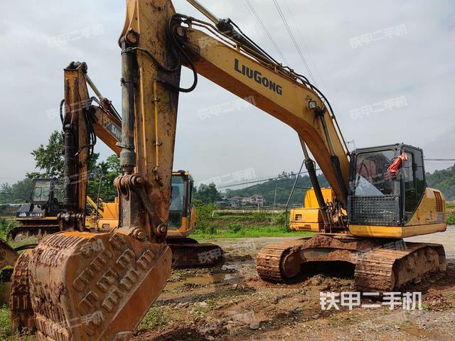 柳工clg920e挖掘机