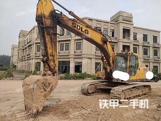 山东临工lg6210挖掘机实拍图片
