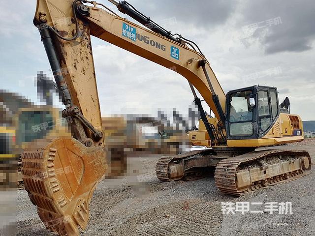 柳工clg933e挖掘机