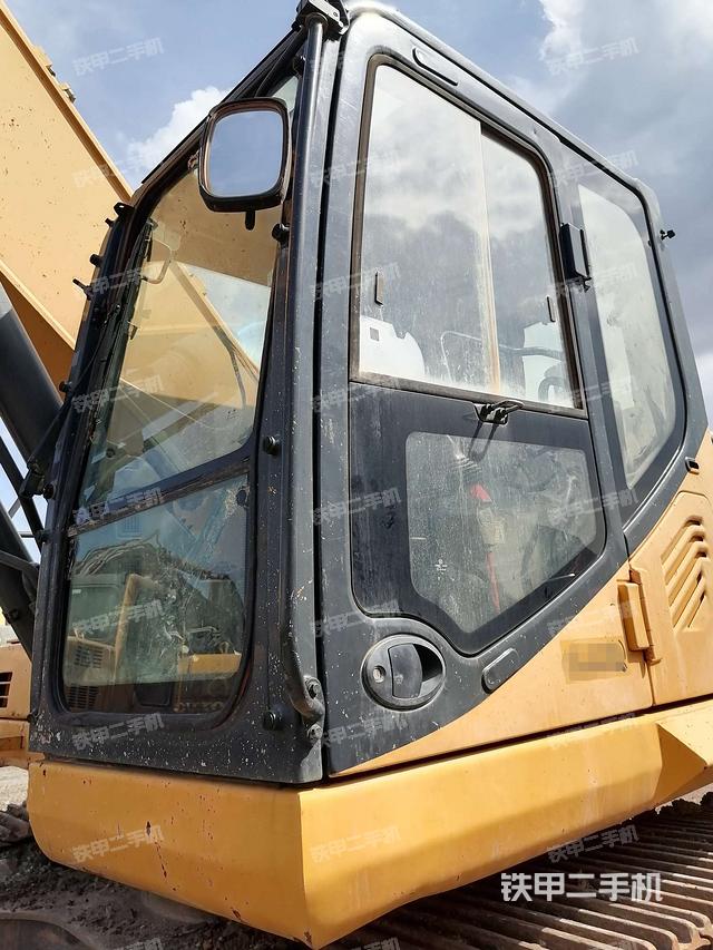 柳工clg933e挖掘机