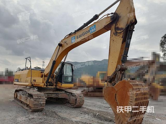 柳工clg933e挖掘机