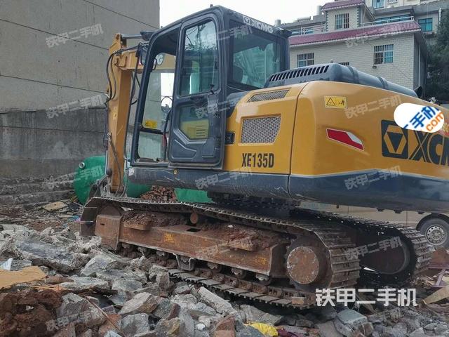 徐工xe135d挖掘机