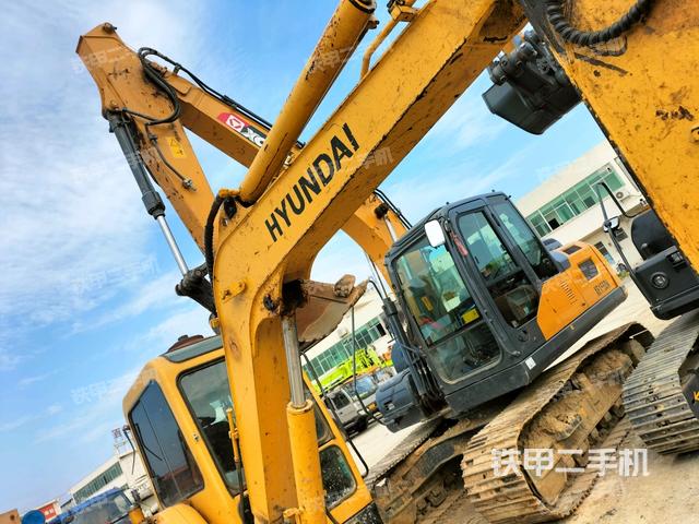 百色市二手现代r55-7挖掘机-大臂整体 右侧实拍图-171