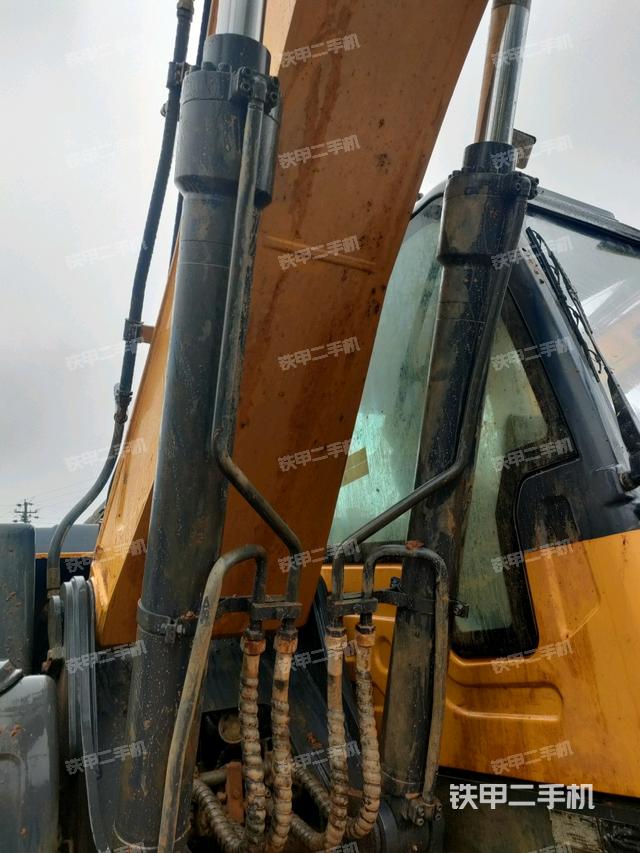 徐工xe215d挖掘机