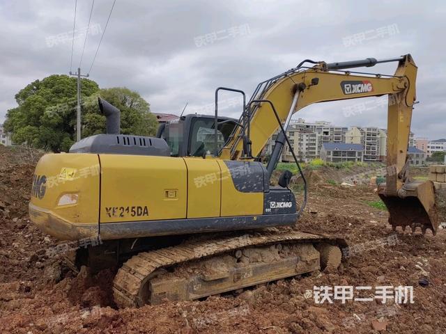 徐工xe200da挖掘机