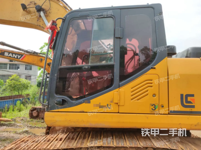 柳工clg920e挖掘机