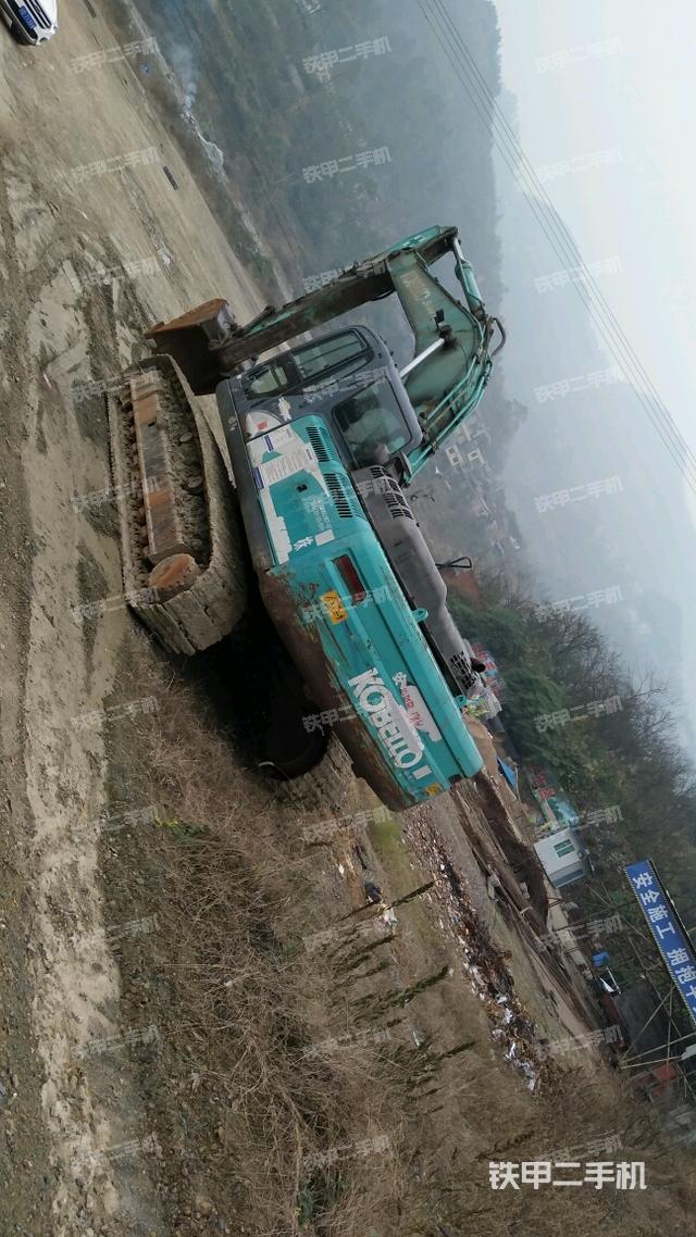 神钢sk350lc8挖掘机