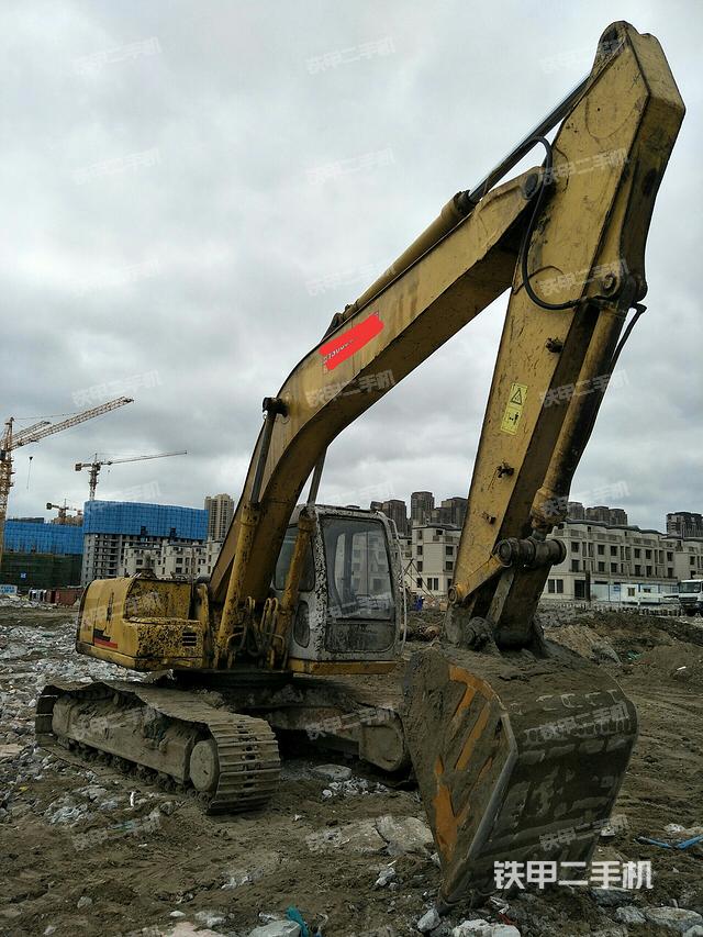 住友sh200z3挖掘机