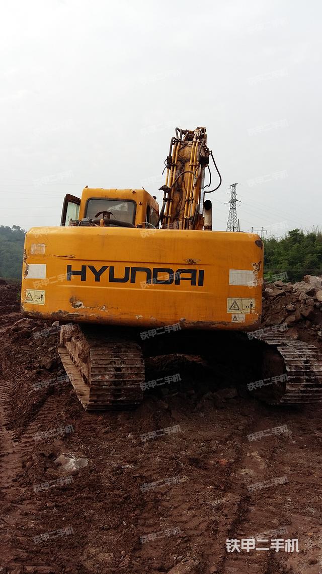 现代r225lc-7挖掘机