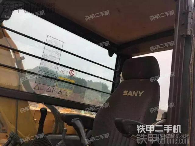 三一重工SY75C-9挖掘机