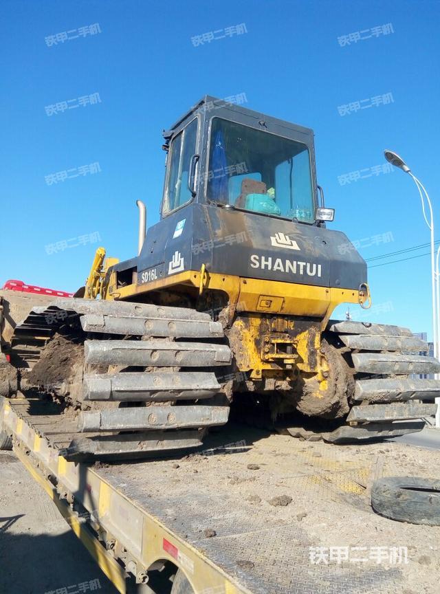 山推sd16l湿地型推土机