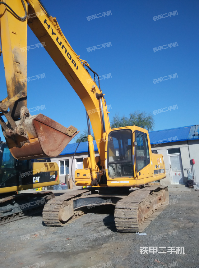 现代r225lc-7挖掘机