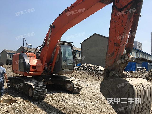 日立EX225-6挖掘机