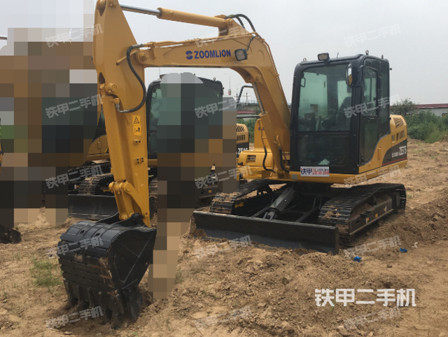 中联重科ze75挖掘机