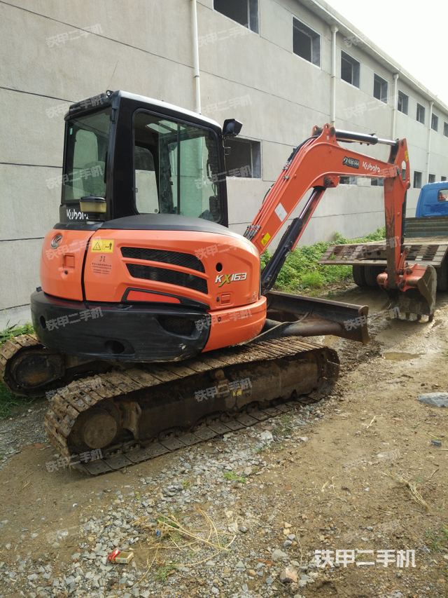 久保田kx1635挖掘机