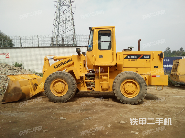 柳工zl30e装载机