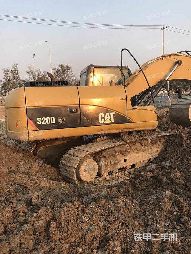 卡特彼勒320dgc国产挖掘机