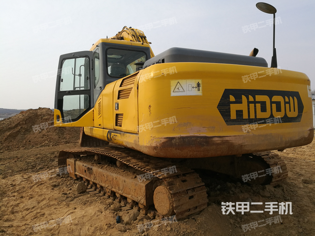 中国重汽海斗hw240-8挖掘机