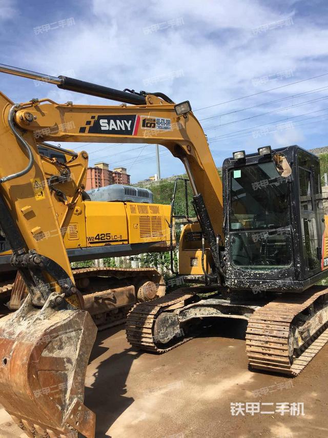 三一重工sy75c-9挖掘机