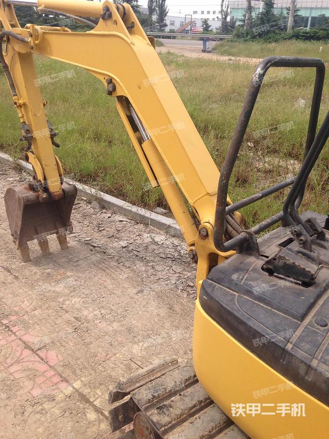 小松pc18mr3挖掘机