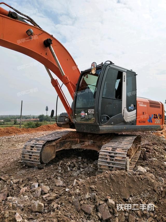 日立zx2003挖掘机