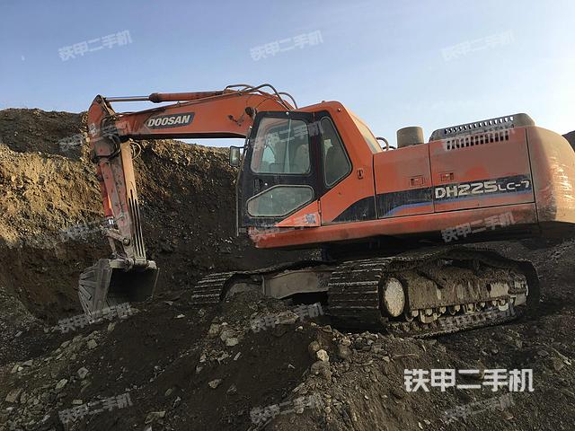 斗山dh225lc-7挖掘機