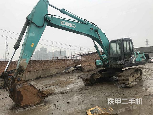 神钢SK210LC-8挖掘机