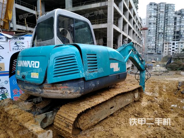 山河智能swe80挖掘機