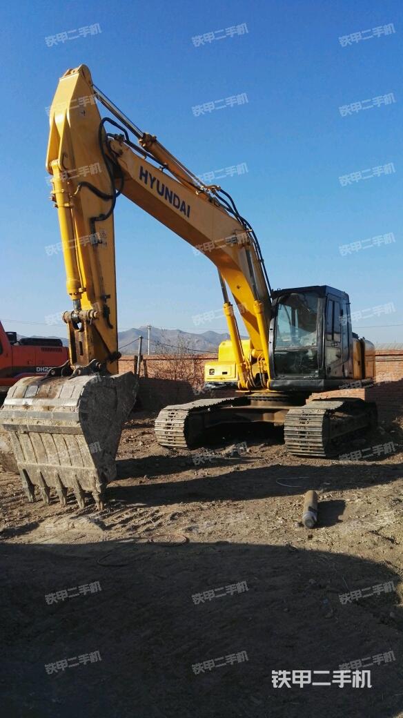 现代r225lc-7挖掘机