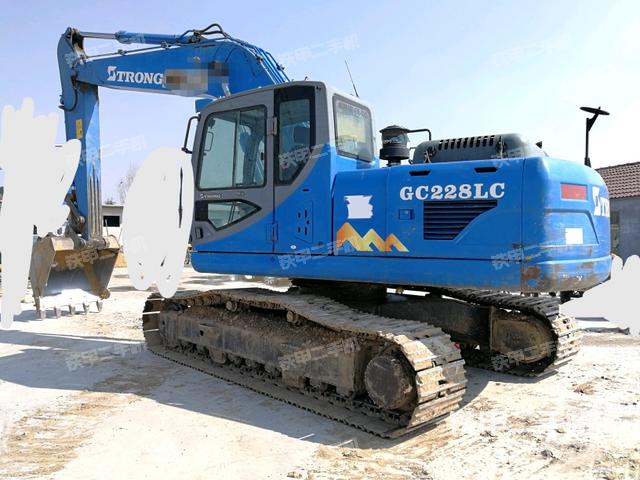 山重建机gc228lc-8挖掘机