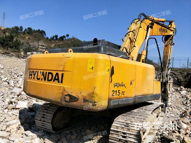 现代r215-7挖掘机