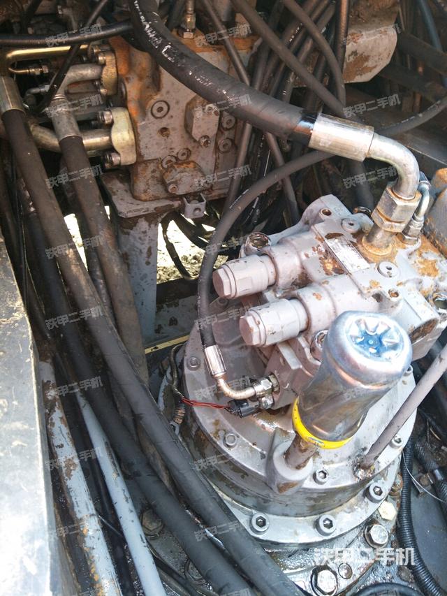 日立ZX250LC-3挖掘机