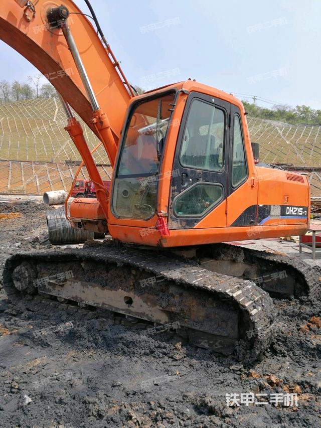 斗山dh2157挖掘机