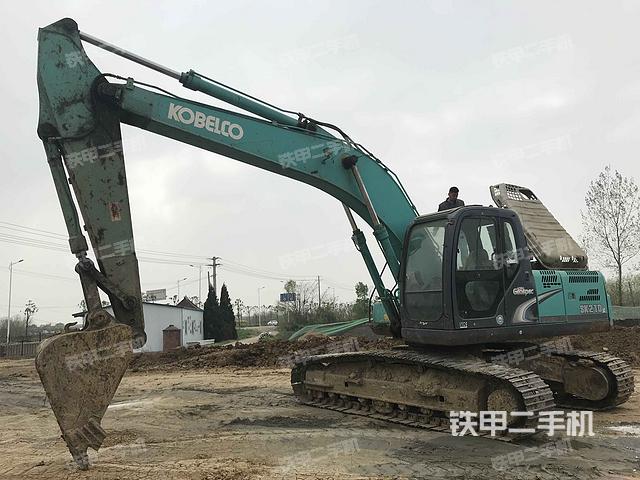 神钢SK210LC-8挖掘机