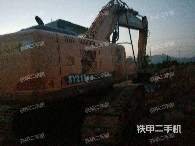 三一重工SY215C-9挖掘机