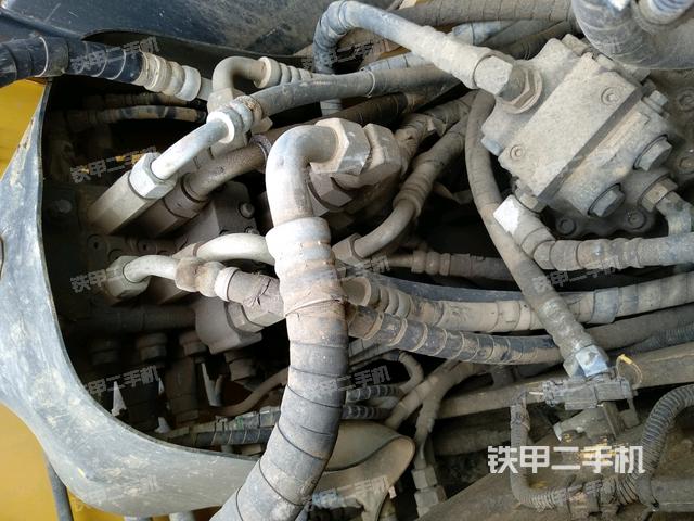 小松pc708挖掘机