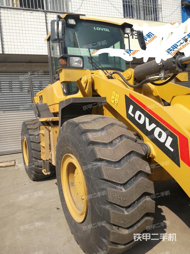 雷沃重工fl956h装载机