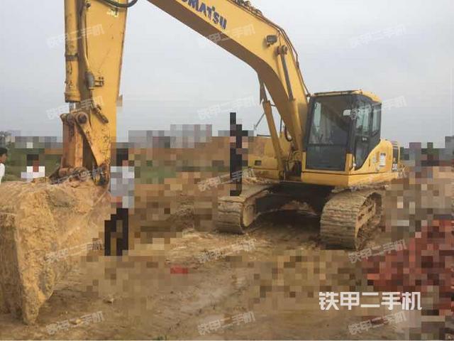 小松PC200-7挖掘机