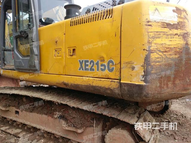 徐工XE215C挖掘机