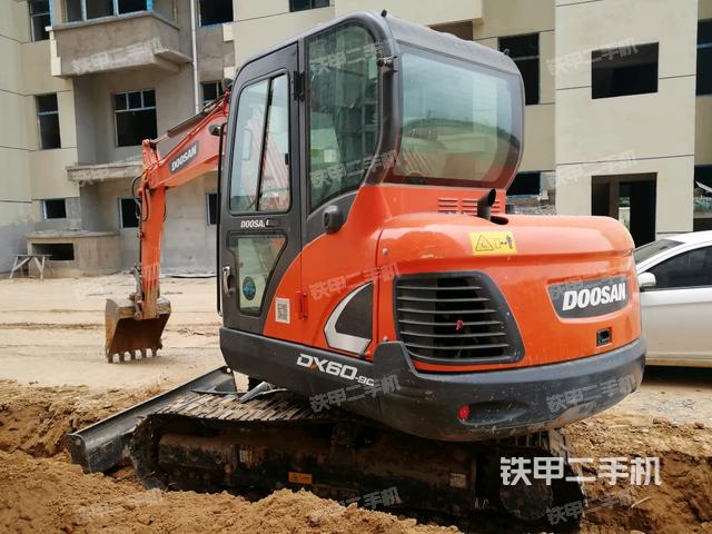 斗山dx55-9c挖掘机