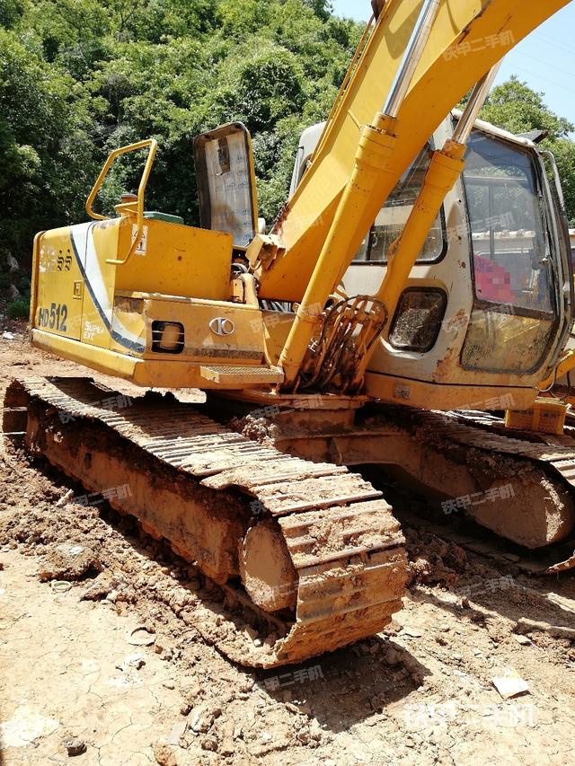 加藤hd512挖掘机