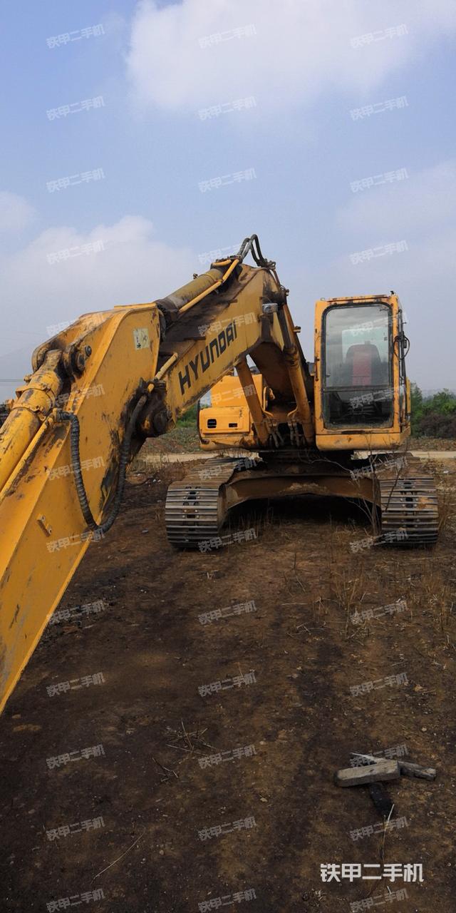 现代r225lc-7挖掘机