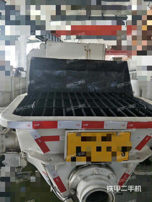 料斗/出料口(工作装置) 料斗/出料口(工作装置)