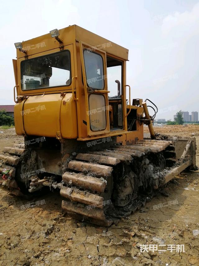 一拖东方红c1002推土机