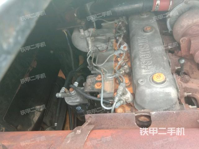 发动机室（上车部件）