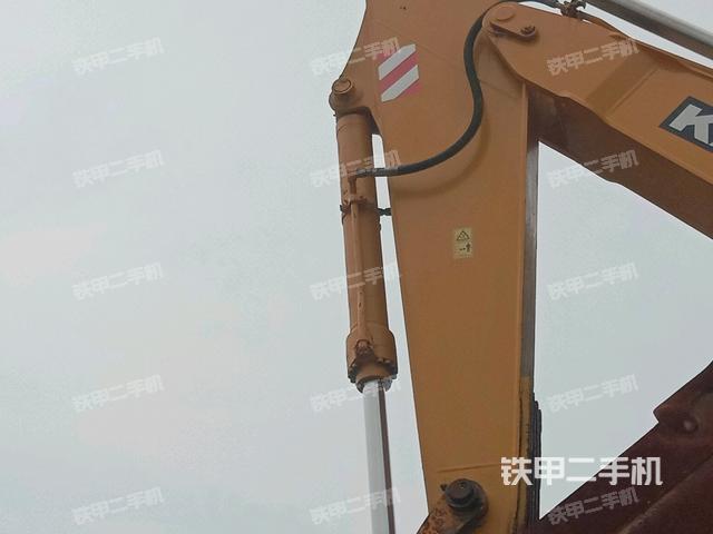 小臂整体右前（工作和回转装置）