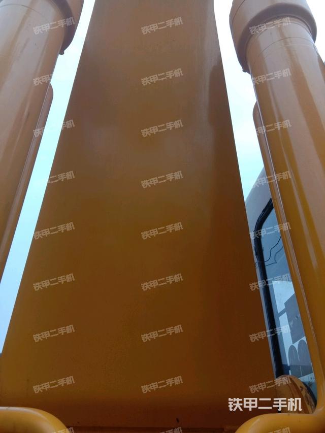 大臂根部 斜视（工作和回转装置）